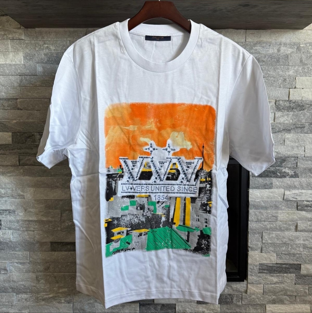 Louis Vuitton Lovers United White Crystal Graphic Tee Size Large